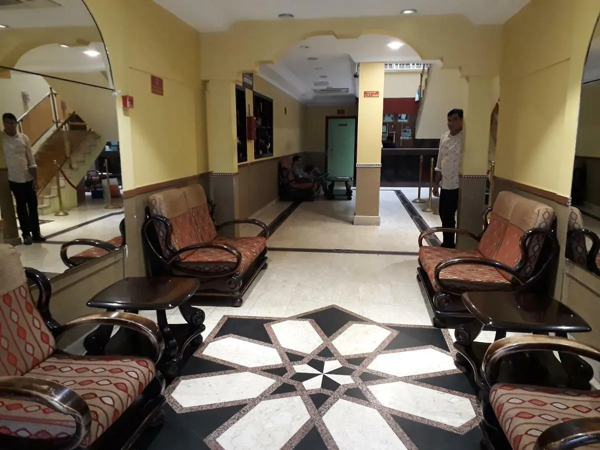 דובאי Royal Paris Hotel איחוד האמירויות הערביות